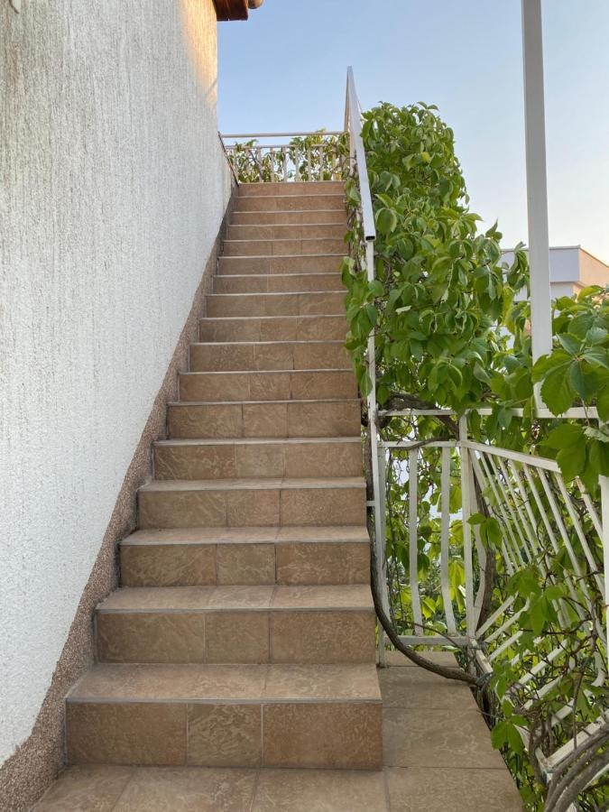 D.O.O. Yury Apartment トロギール エクステリア 写真