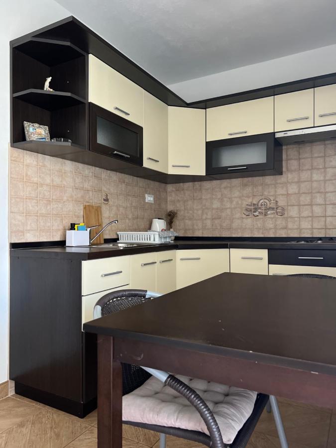 D.O.O. Yury Apartment トロギール エクステリア 写真